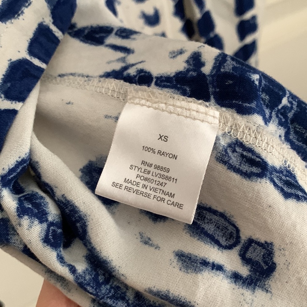 Tank - Picture 3 of 3